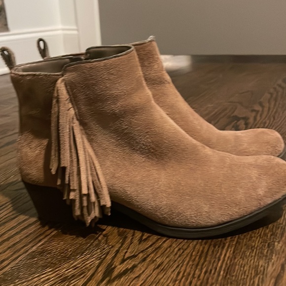 Vince Camuto
Wild Mushroom Brynn Suede Fringe Boots/Booties - Picture 2 of 7